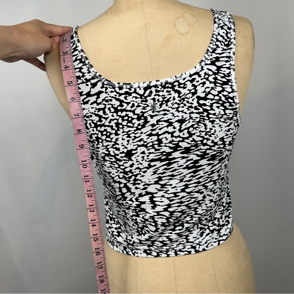 Athleta Black and White Shanti Square Neck Crop Top Workout Athletic Tank Medium - Picture 7 of 12